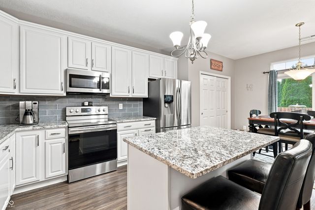 9332 N Bayland Drive, Mccordsville, IN 46055