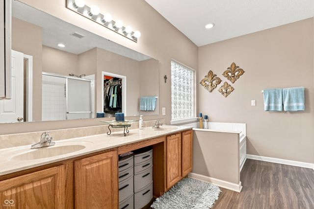 9332 N Bayland Drive, Mccordsville, IN 46055