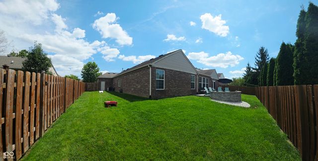9332 N Bayland Drive, Mccordsville, IN 46055