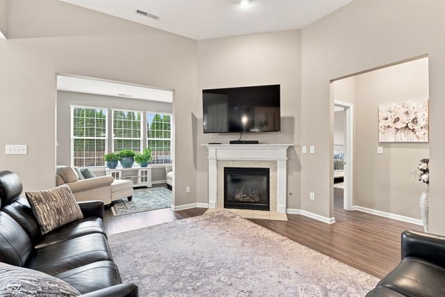 9332 N Bayland Drive, Mccordsville, IN 46055