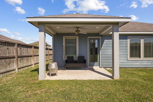 1217 Lancer Leap Drive, Alvin, TX 77511