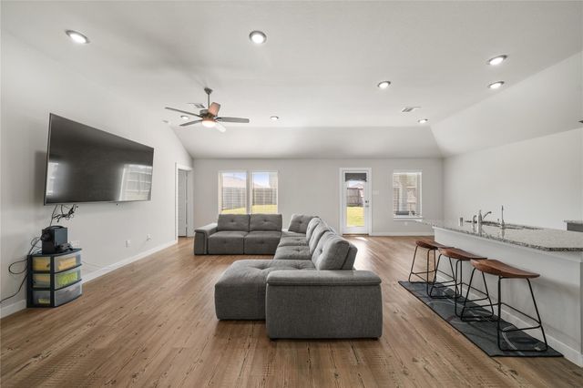 1217 Lancer Leap Drive, Alvin, TX 77511