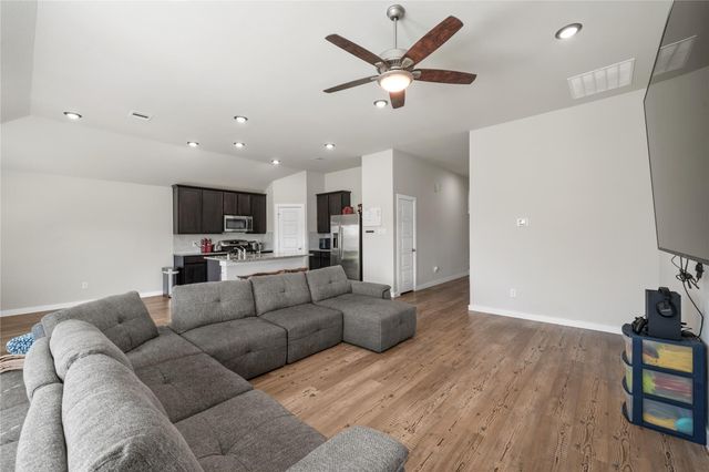 1217 Lancer Leap Drive, Alvin, TX 77511