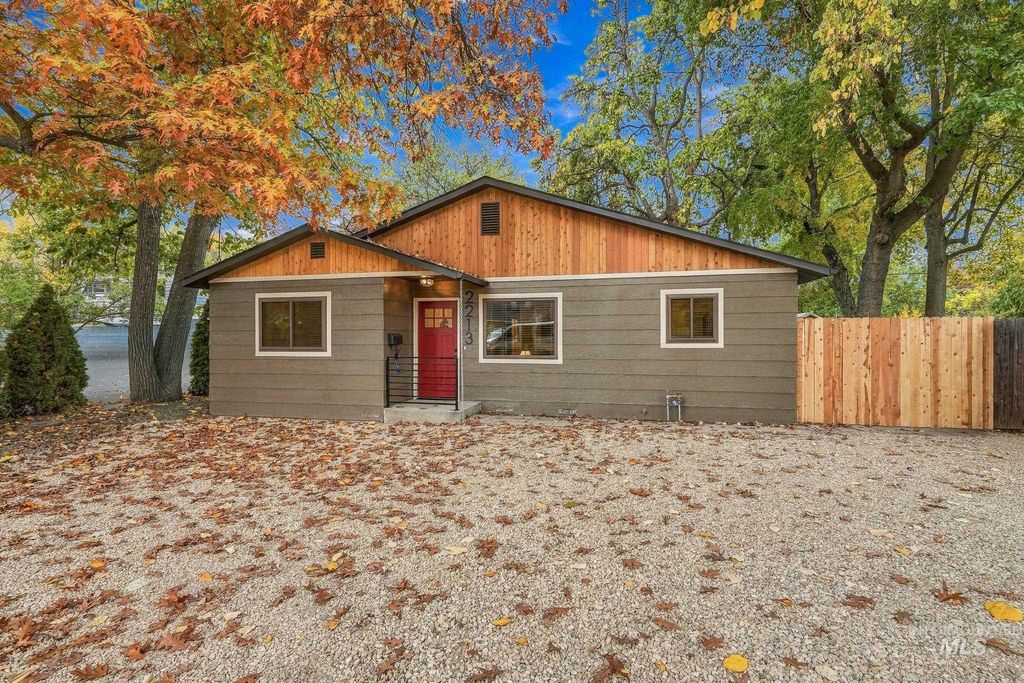 2213 N 26th St, Boise, ID 83702 photo 2