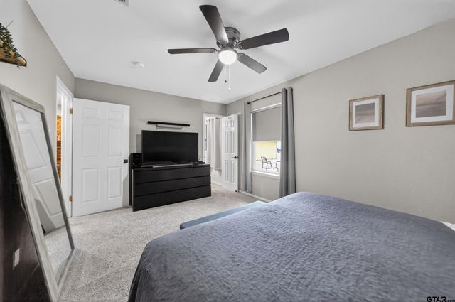 709 S Oak St, Van, TX 75790