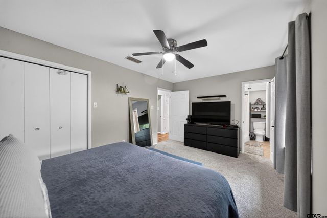 709 S Oak St, Van, TX 75790