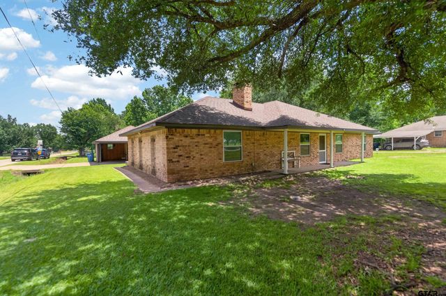 709 S Oak St, Van, TX 75790