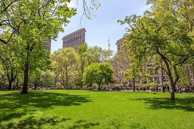 66 Madison Ave Apt 9L, New York City, NY 10016