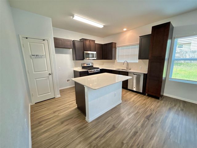 120 High Plains PASS, Liberty Hill, TX 78642