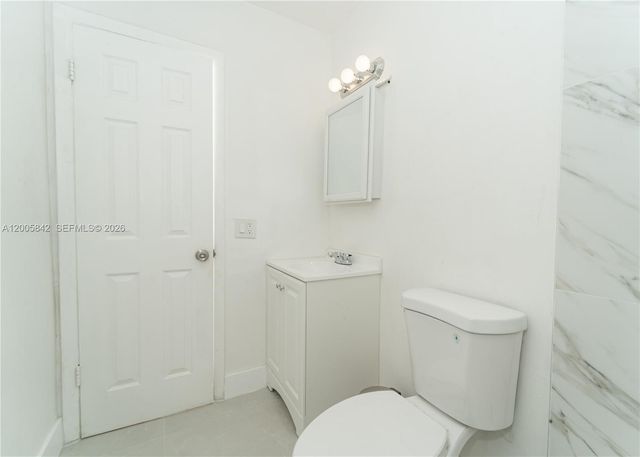 2260 Charleston St, Hollywood, FL 33020