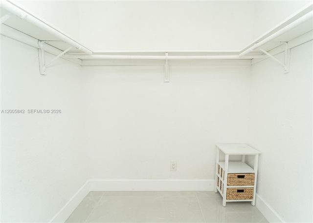 2260 Charleston St, Hollywood, FL 33020