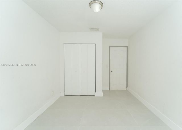 2260 Charleston St, Hollywood, FL 33020