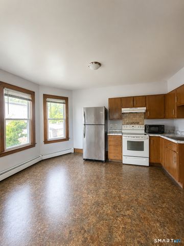 1048 Broad Street 2A, Meriden, CT 06450