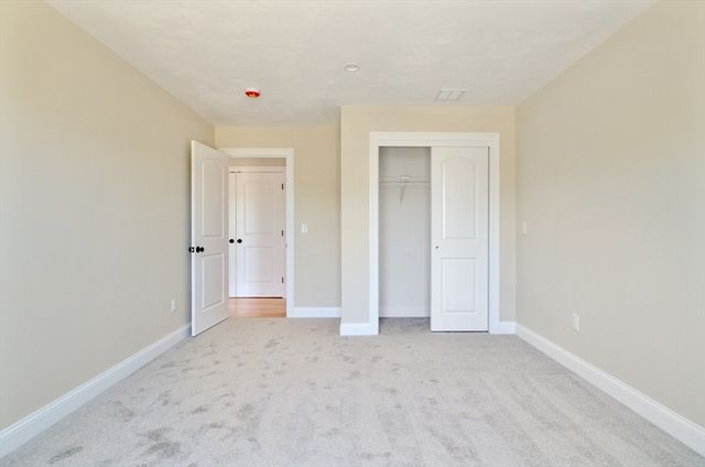 22B Crownshield 22B, Uxbridge, MA 01569