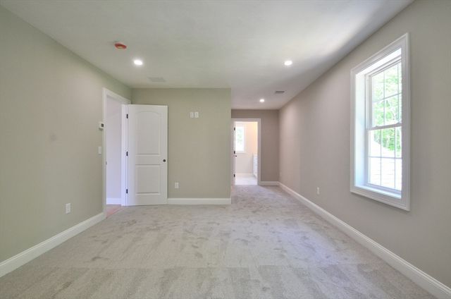 22B Crownshield 22B, Uxbridge, MA 01569