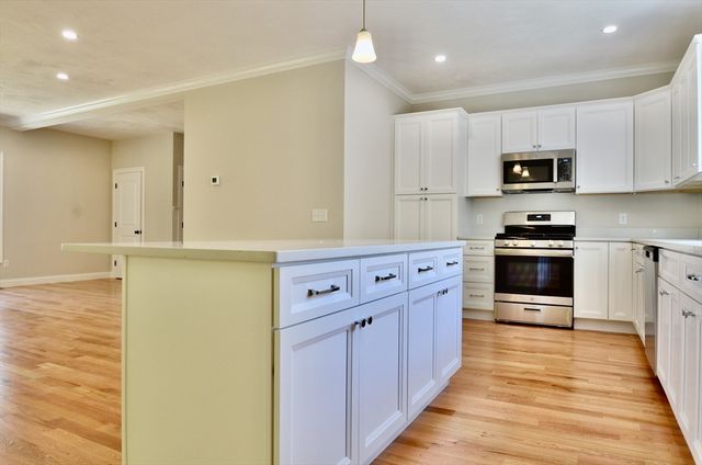 22B Crownshield 22B, Uxbridge, MA 01569