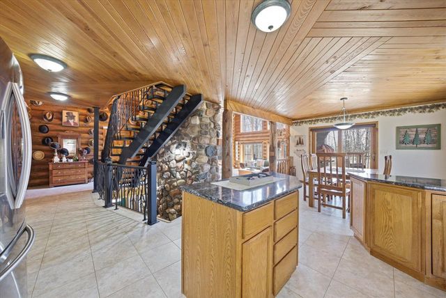 9020 Marken ROAD, Valders, WI 54245
