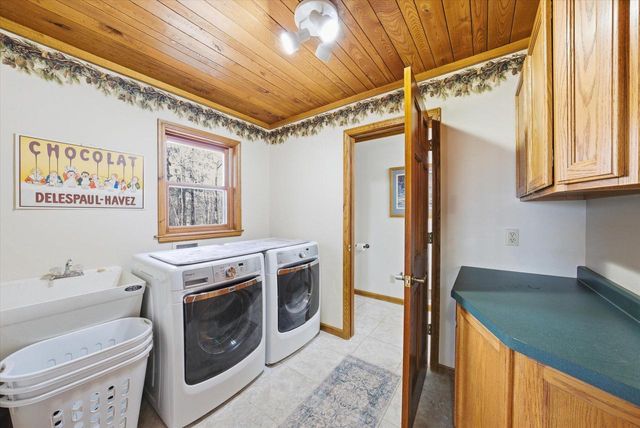 9020 Marken ROAD, Valders, WI 54245