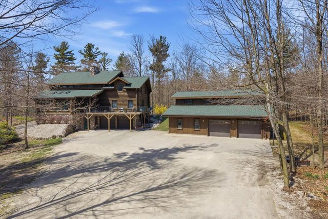 9020 Marken ROAD, Valders, WI 54245