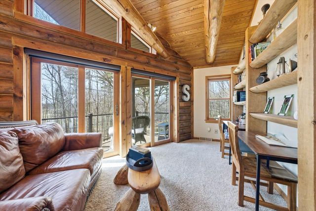 9020 Marken ROAD, Valders, WI 54245