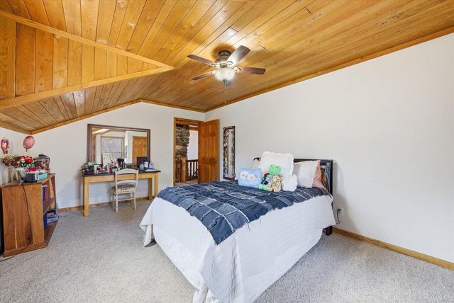 9020 Marken ROAD, Valders, WI 54245
