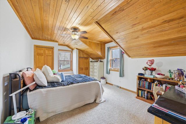 9020 Marken ROAD, Valders, WI 54245