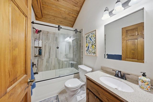9020 Marken ROAD, Valders, WI 54245