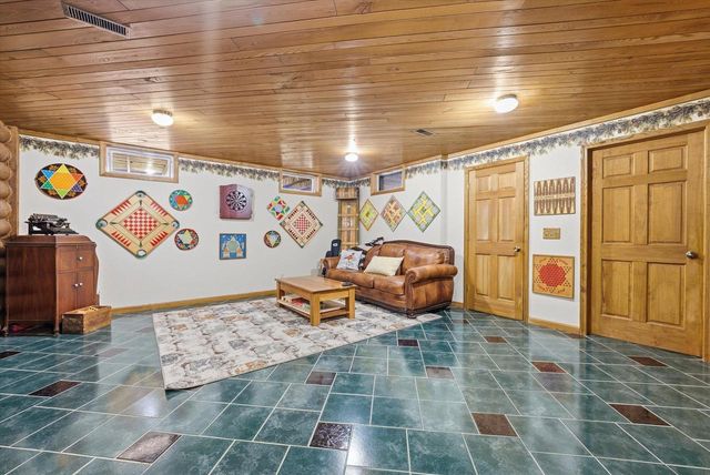9020 Marken ROAD, Valders, WI 54245