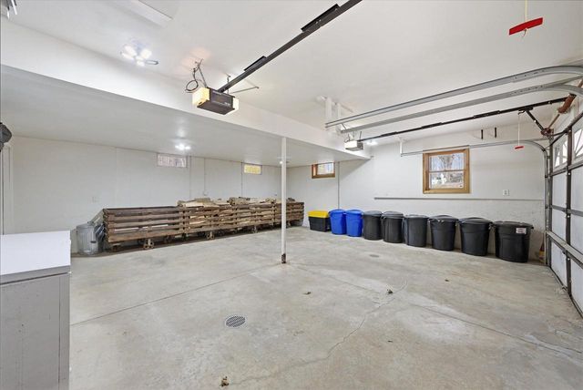 9020 Marken ROAD, Valders, WI 54245