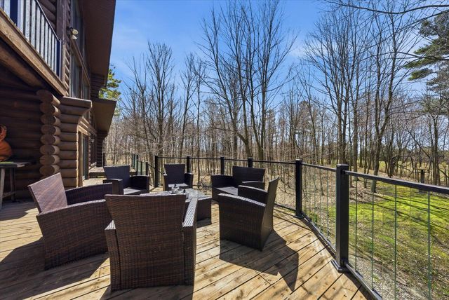 9020 Marken ROAD, Valders, WI 54245