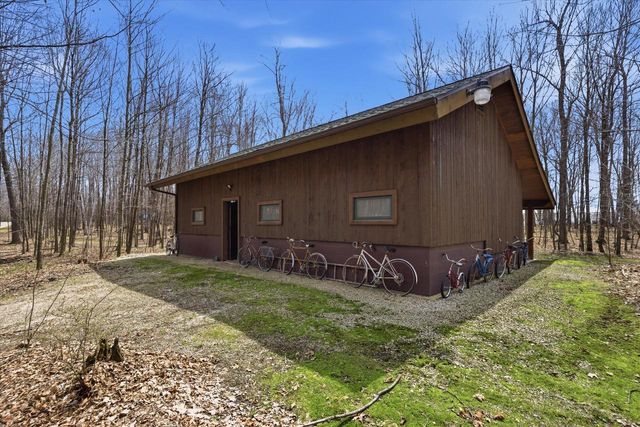9020 Marken ROAD, Valders, WI 54245