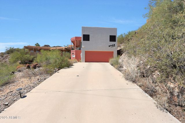 9932 N 16TH Place E, Phoenix, AZ 85020