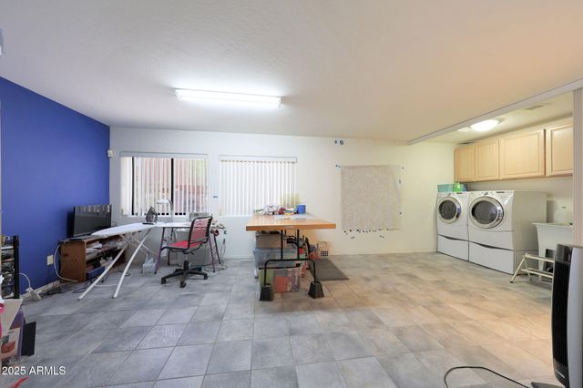 9932 N 16TH Place E, Phoenix, AZ 85020