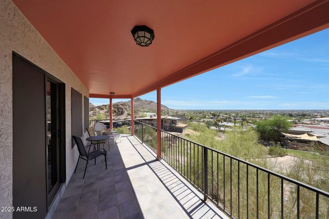 9932 N 16TH Place E, Phoenix, AZ 85020