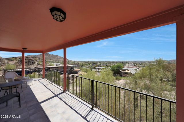 9932 N 16TH Place E, Phoenix, AZ 85020