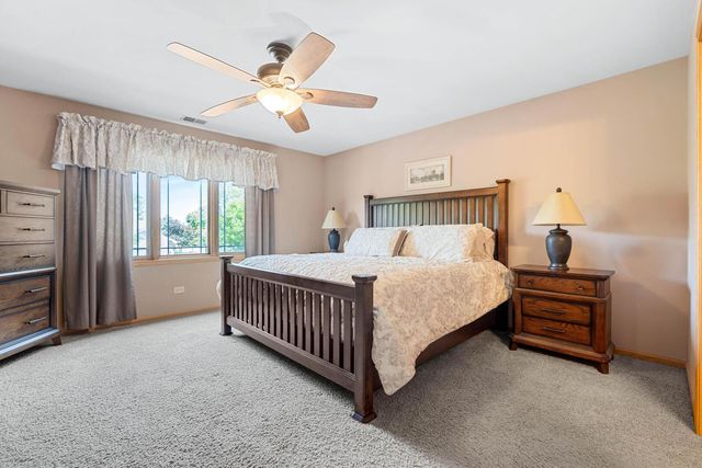 10711 Canterbury Drive, Mokena, IL 60448
