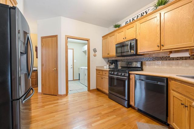 10711 Canterbury Drive, Mokena, IL 60448