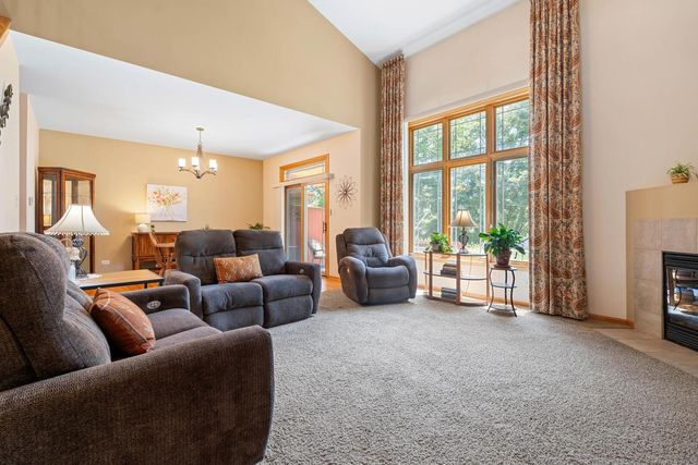 10711 Canterbury Drive, Mokena, IL 60448