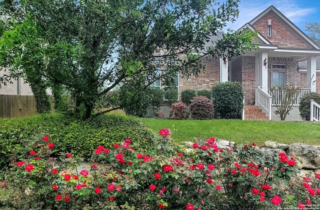 527 Mesa Rdg, San Antonio, TX 78258