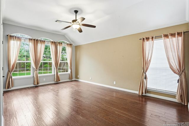 527 Mesa Rdg, San Antonio, TX 78258