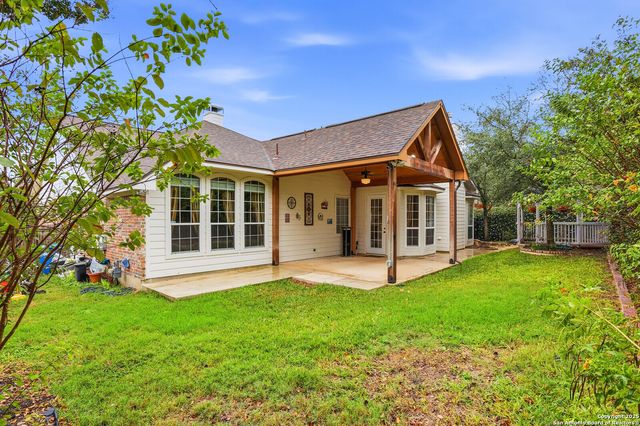 527 Mesa Rdg, San Antonio, TX 78258