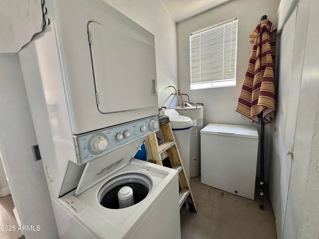 2358 S Pomo Avenue, Apache Junction, AZ 85119