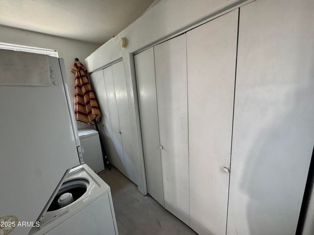 2358 S Pomo Avenue, Apache Junction, AZ 85119