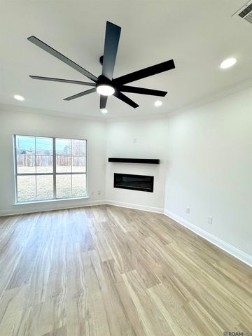 9919 Glerma Dr, Baton Rouge, LA 70810