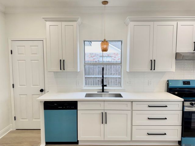 9919 Glerma Dr, Baton Rouge, LA 70810