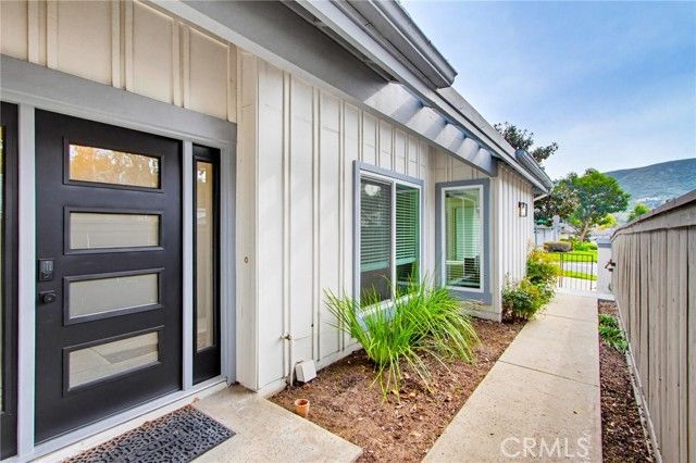 1680 Via Brisa Del Lago, San Marcos, CA 92078