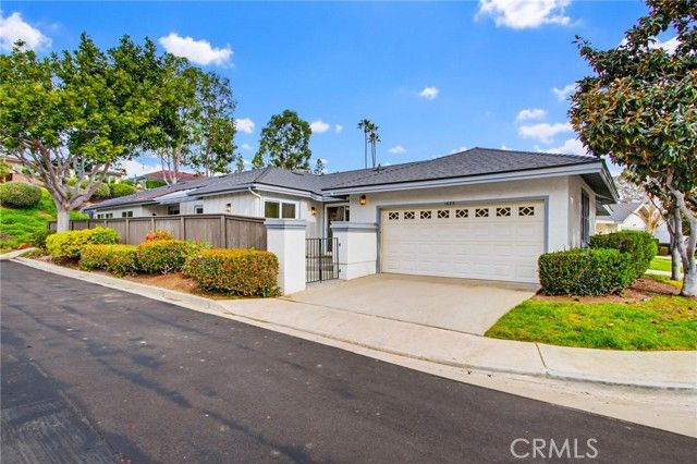 1680 Via Brisa Del Lago, San Marcos, CA 92078