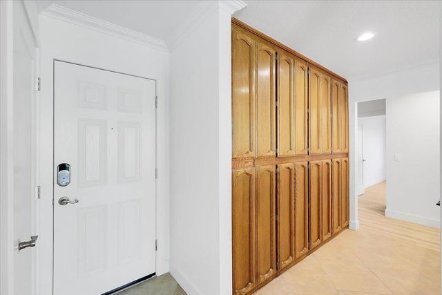 1571 Coats Dr, Yuba City, CA 95993