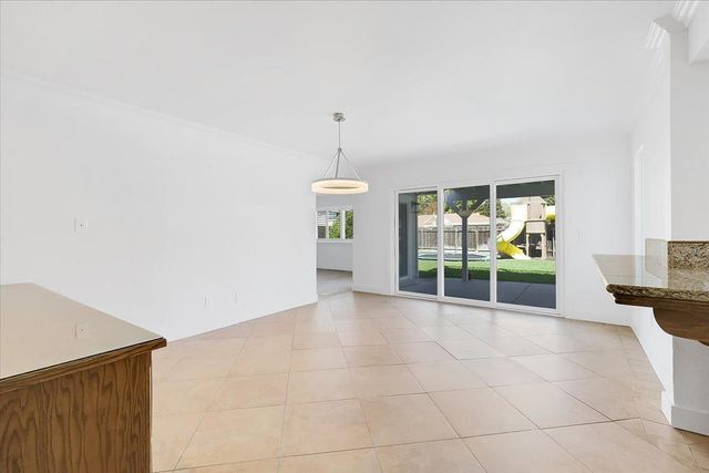 1571 Coats Dr, Yuba City, CA 95993