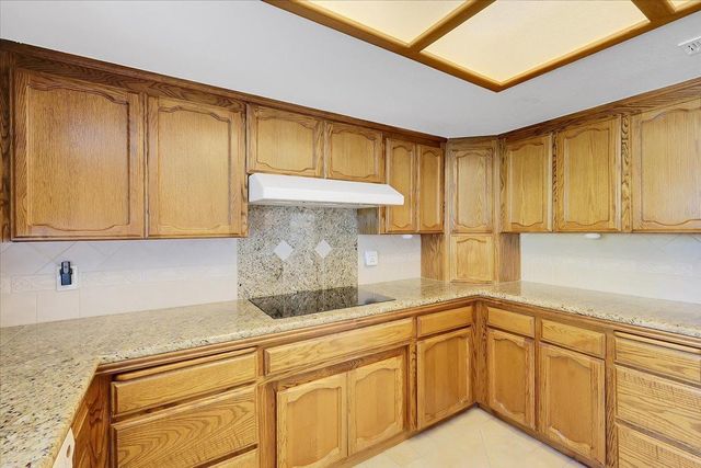 1571 Coats Dr, Yuba City, CA 95993